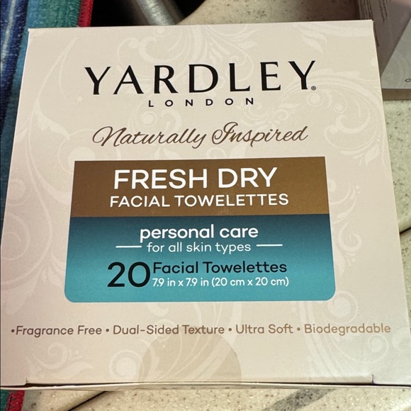 Yardley  Fresh Dry Facial 120 Towelettes/ 6 boxes - Picture 4 of 5